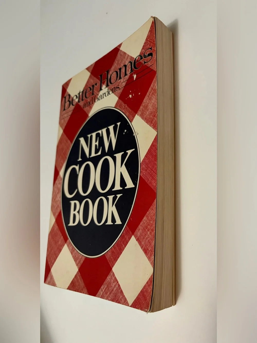 Better Homes and Gardens New cookbook - paperback